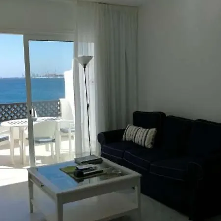 Apartment Sleeps 5 Pool Wifi *